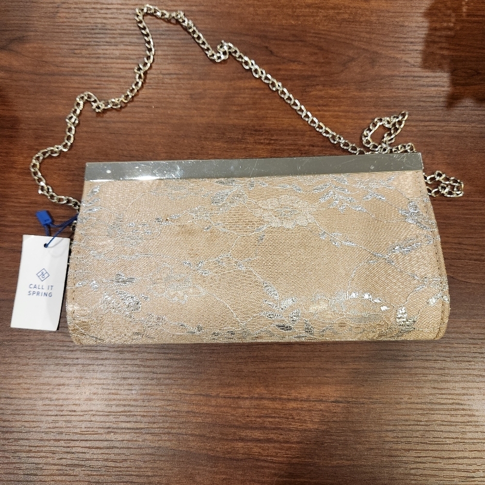 Peach clutch